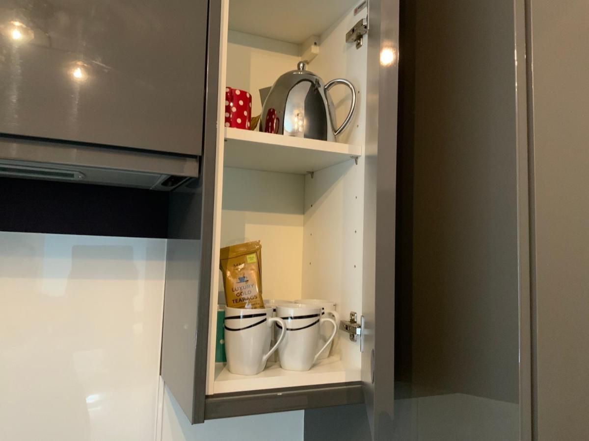 2 Bedroom Apartment Near Southfields Лондон Екстер'єр фото